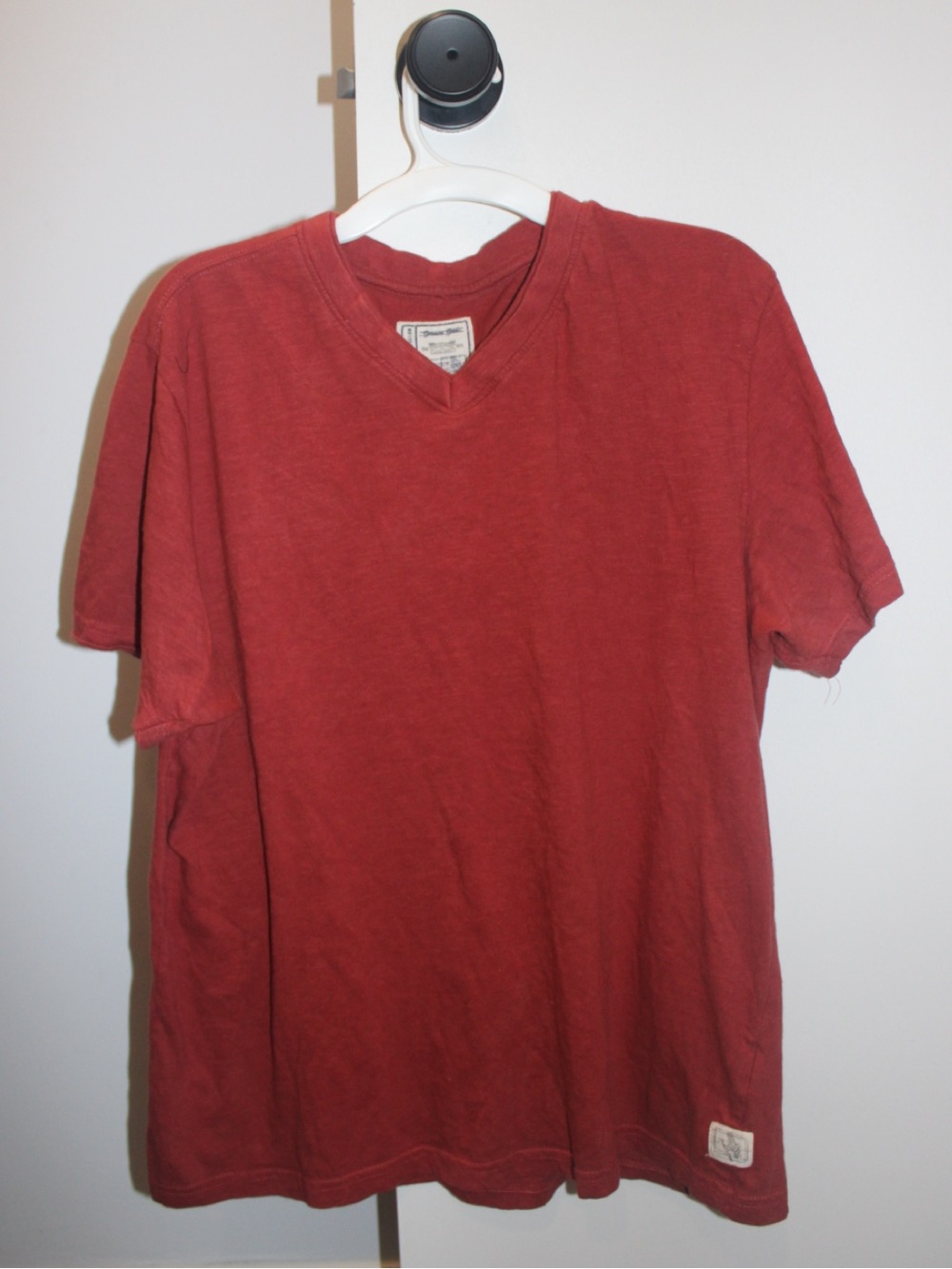 Burgundy Colours Alexander Julian Men's V-Neck T-Shirt Red Cotton